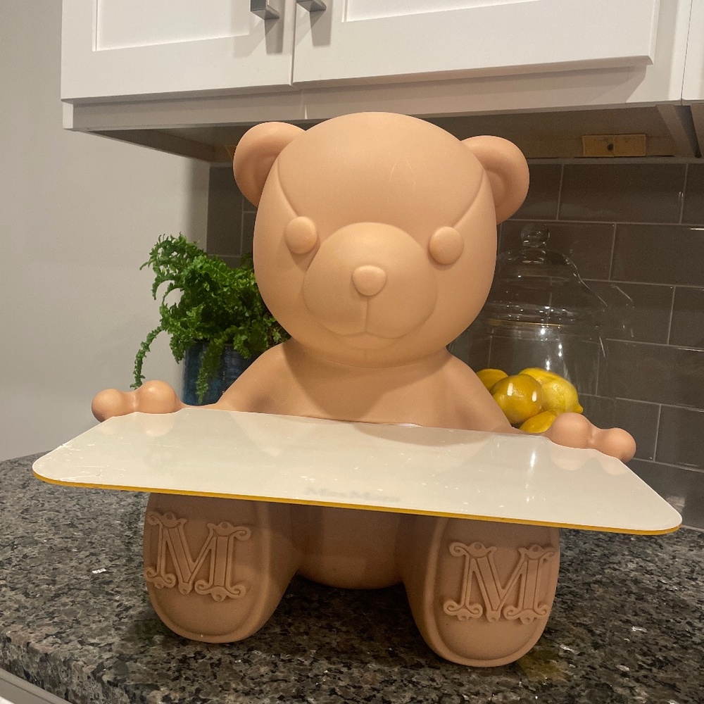 Max Mara Bear display